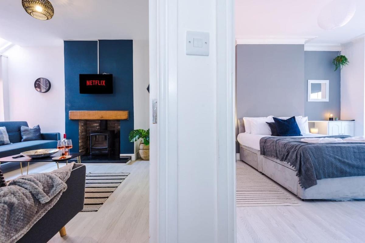מנצ'סטר Large 4 Bedroom Home With Free Parking Near Mediacityuk מראה חיצוני תמונה